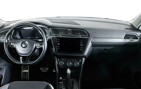 Volkswagen Tiguan II, 2018 год, 2 709 000 рублей, 12 фотография