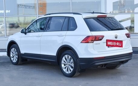 Volkswagen Tiguan II, 2017 год, 2 049 000 рублей, 2 фотография