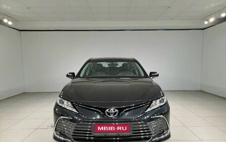 Toyota Camry, 2023 год, 4 500 000 рублей, 3 фотография