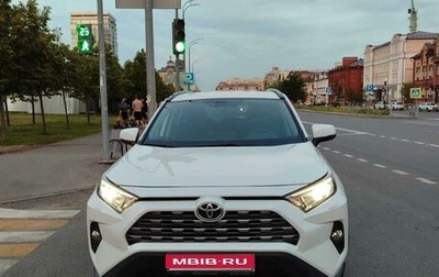 Toyota RAV4, 2019 год, 3 400 000 рублей, 1 фотография