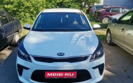 KIA Rio IV, 2019 год, 1 296 000 рублей, 1 фотография