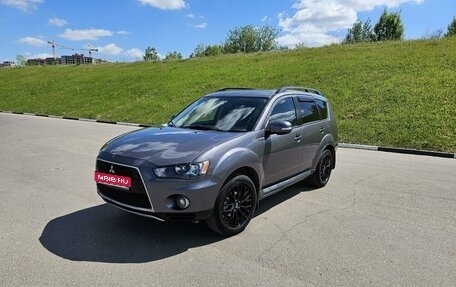 Mitsubishi Outlander III рестайлинг 3, 2010 год, 1 260 000 рублей, 1 фотография