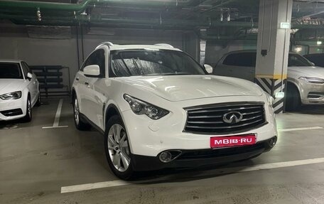 Infiniti FX II, 2012 год, 2 088 000 рублей, 1 фотография