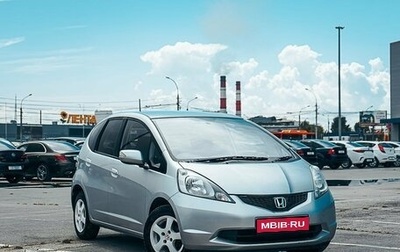 Honda Fit III, 2010 год, 865 000 рублей, 1 фотография