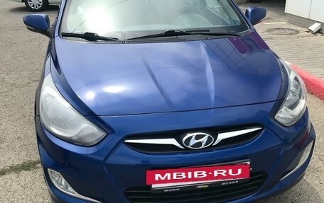 Hyundai Solaris II рестайлинг, 2011 год, 895 000 рублей, 6 фотография