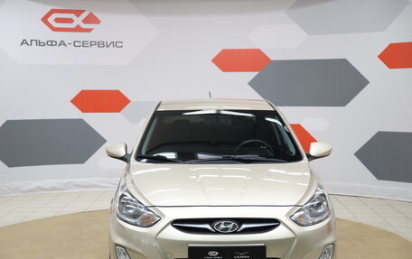 Hyundai Solaris II рестайлинг, 2011 год, 650 000 рублей, 2 фотография