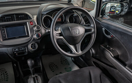 Honda Fit III, 2011 год, 989 000 рублей, 9 фотография