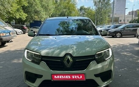 Renault Logan II, 2021 год, 830 000 рублей, 1 фотография
