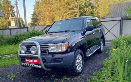 Toyota Land Cruiser 100 рестайлинг 2, 2004 год, 1 900 000 рублей, 1 фотография