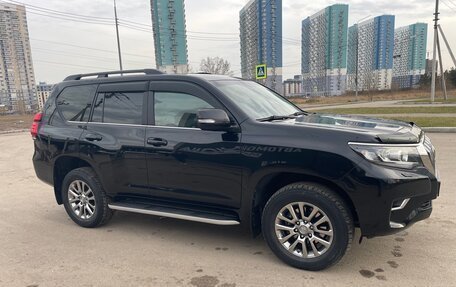 Toyota Land Cruiser Prado 150 рестайлинг 2, 2019 год, 6 060 000 рублей, 2 фотография