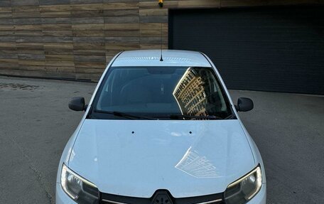 Renault Logan II, 2020 год, 835 000 рублей, 1 фотография