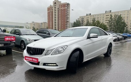 Mercedes-Benz E-Класс, 2013 год, 1 640 000 рублей, 3 фотография