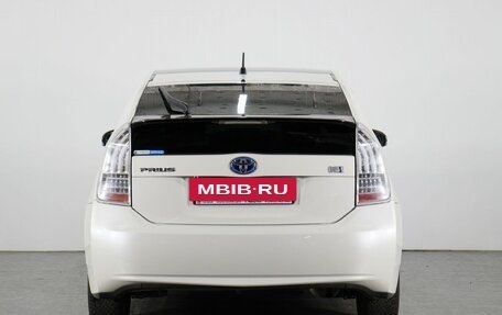 Toyota Prius, 2013 год, 1 498 000 рублей, 3 фотография