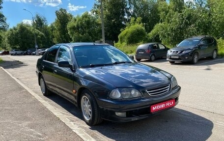 Toyota Avensis III рестайлинг, 1999 год, 335 000 рублей, 1 фотография