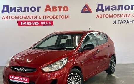 Hyundai Solaris II рестайлинг, 2013 год, 879 000 рублей, 1 фотография