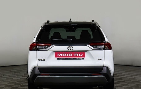 Toyota RAV4, 2021 год, 3 948 000 рублей, 6 фотография