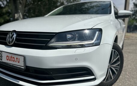 Volkswagen Jetta VI, 2016 год, 1 499 999 рублей, 3 фотография