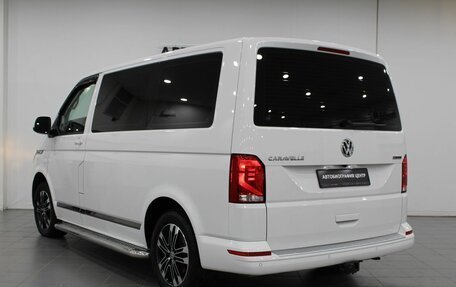 Volkswagen Caravelle T6 рестайлинг, 2021 год, 5 490 000 рублей, 6 фотография