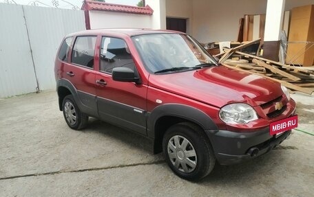 Chevrolet Niva I рестайлинг, 2014 год, 680 000 рублей, 2 фотография