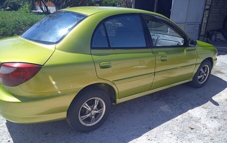 KIA Rio II, 2001 год, 275 000 рублей, 2 фотография