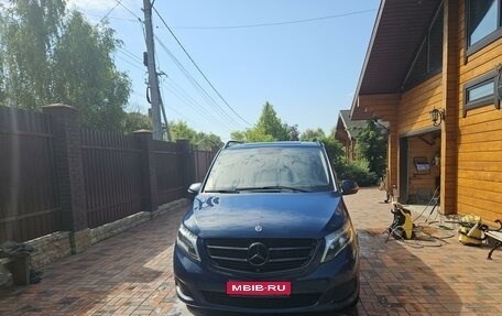 Mercedes-Benz V-Класс, 2018 год, 5 300 000 рублей, 1 фотография