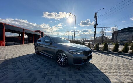 BMW 5 серия, 2020 год, 5 900 000 рублей, 3 фотография