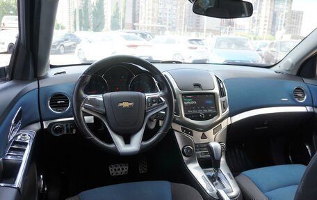 Chevrolet Cruze II, 2013 год, 949 000 рублей, 6 фотография