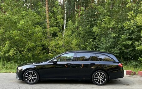 Mercedes-Benz E-Класс, 2018 год, 3 520 000 рублей, 4 фотография