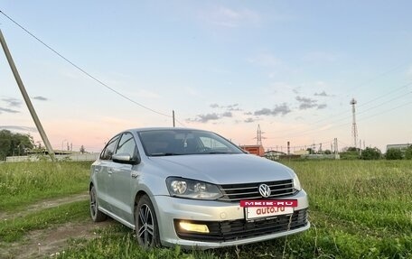 Volkswagen Polo VI (EU Market), 2018 год, 1 200 000 рублей, 2 фотография