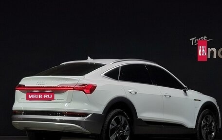 Audi e-tron I, 2021 год, 6 040 000 рублей, 2 фотография