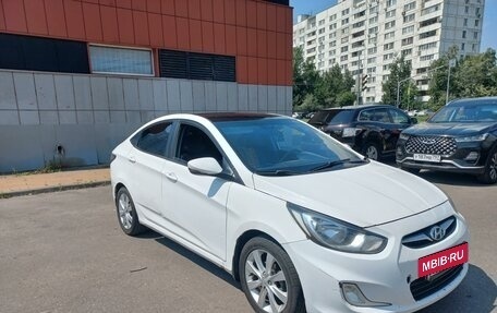 Hyundai Solaris II рестайлинг, 2013 год, 580 000 рублей, 2 фотография