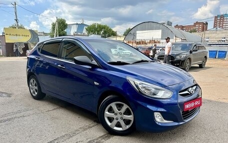 Hyundai Solaris II рестайлинг, 2012 год, 749 999 рублей, 3 фотография