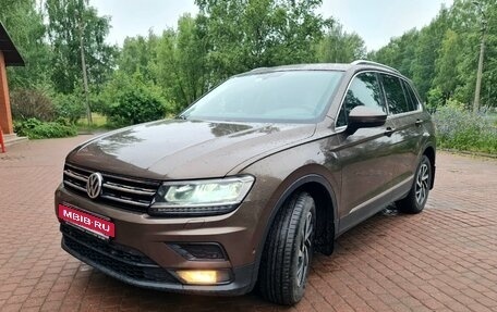 Volkswagen Tiguan II, 2018 год, 2 800 000 рублей, 2 фотография