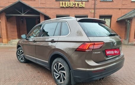 Volkswagen Tiguan II, 2018 год, 2 800 000 рублей, 4 фотография