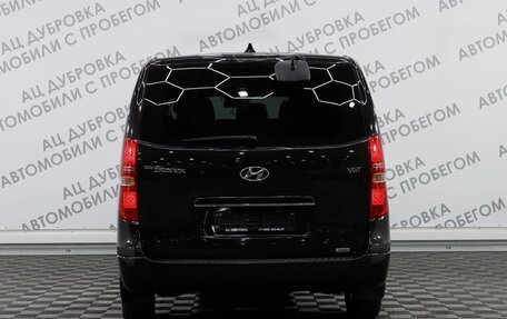 Hyundai Grand Starex Grand Starex I рестайлинг 2, 2018 год, 3 689 000 рублей, 5 фотография