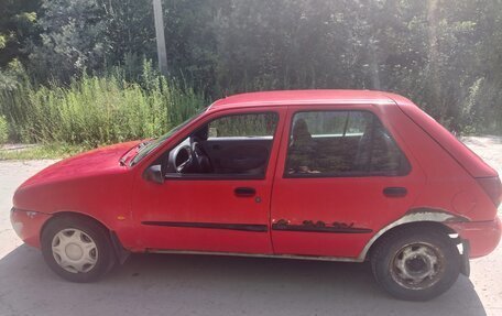 Ford Fiesta, 1996 год, 140 000 рублей, 4 фотография