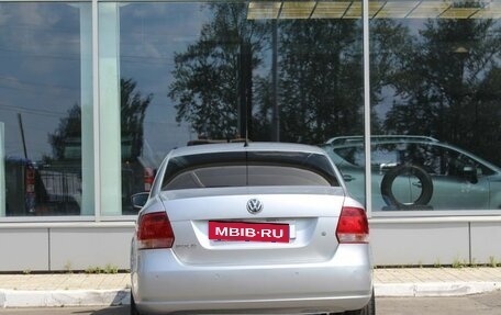 Volkswagen Polo VI (EU Market), 2011 год, 880 000 рублей, 4 фотография