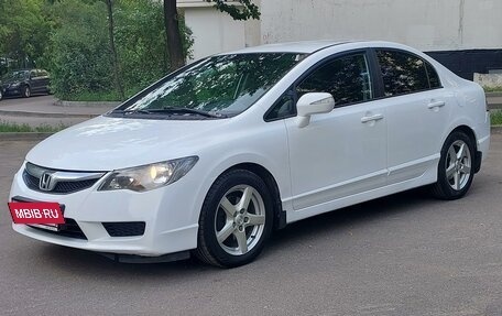 Honda Civic VIII, 2009 год, 895 000 рублей, 3 фотография