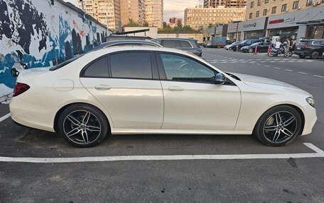 Mercedes-Benz E-Класс, 2017 год, 3 890 000 рублей, 3 фотография