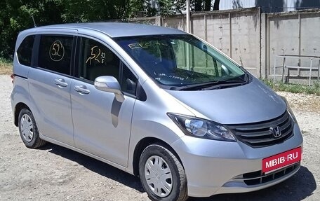 Honda Freed I, 2010 год, 1 300 000 рублей, 3 фотография