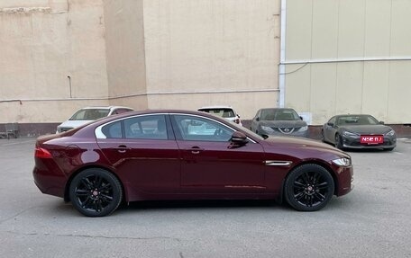 Jaguar XE I рестайлинг, 2016 год, 2 600 000 рублей, 2 фотография