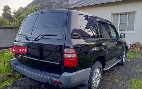 Toyota Land Cruiser 100 рестайлинг 2, 2004 год, 1 900 000 рублей, 3 фотография