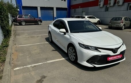 Toyota Camry, 2019 год, 2 650 000 рублей, 2 фотография