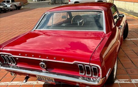 Ford Mustang VI рестайлинг, 1968 год, 10 000 000 рублей, 2 фотография
