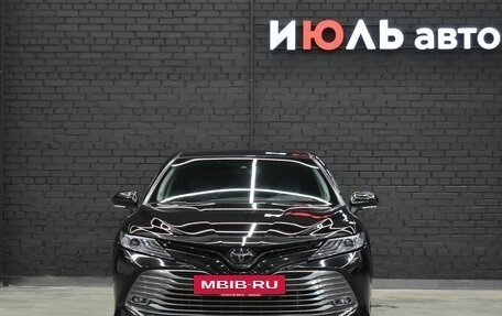 Toyota Camry, 2019 год, 2 фотография