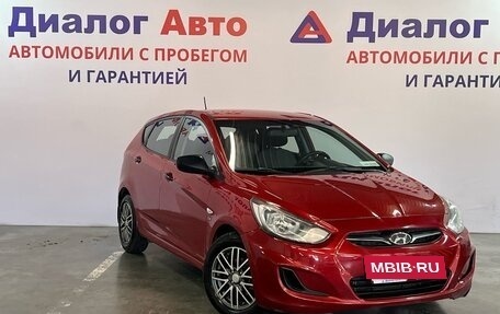 Hyundai Solaris II рестайлинг, 2013 год, 879 000 рублей, 3 фотография