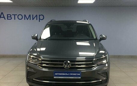 Volkswagen Tiguan II, 2021 год, 3 741 000 рублей, 2 фотография