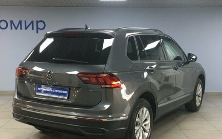 Volkswagen Tiguan II, 2021 год, 3 741 000 рублей, 5 фотография