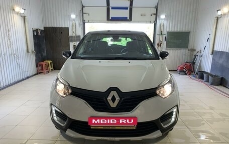 Renault Kaptur I рестайлинг, 2017 год, 1 550 000 рублей, 8 фотография