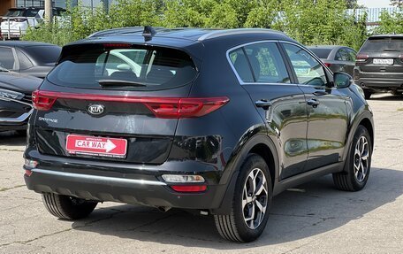 KIA Sportage IV рестайлинг, 2021 год, 2 600 000 рублей, 4 фотография